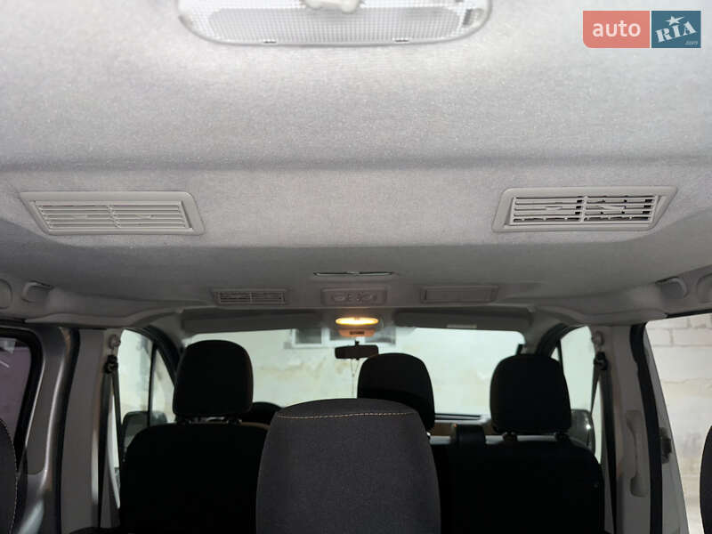 Минивэн Renault Trafic 2015 в Львове