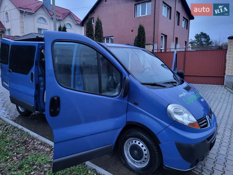 Минивэн Renault Trafic 2007 в Хмельницком