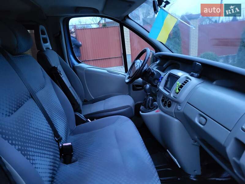 Минивэн Renault Trafic 2007 в Хмельницком