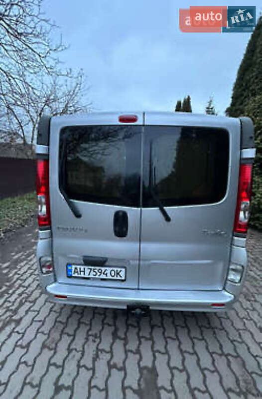 Минивэн Renault Trafic 2013 в Ровно фото 12 Минивэн Renault Trafic 2013 в Ровно
