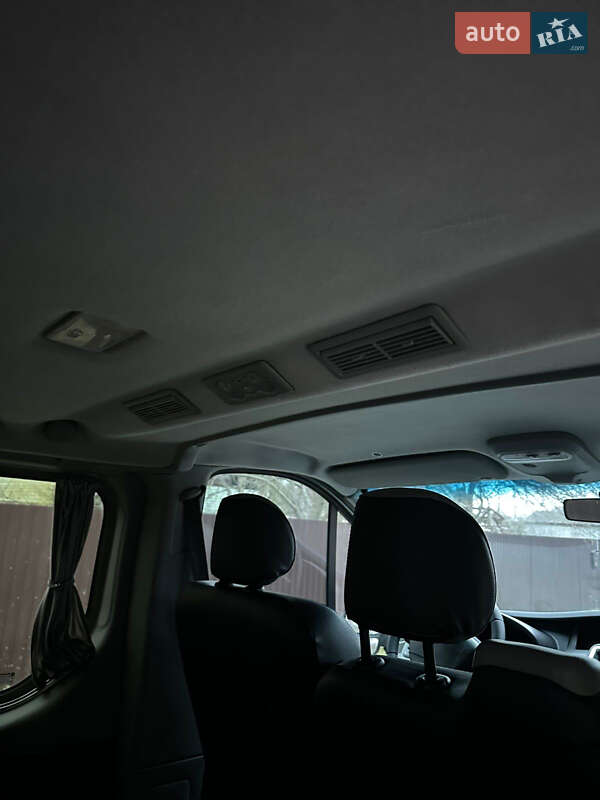 Минивэн Renault Trafic 2013 в Ровно фото 19 Минивэн Renault Trafic 2013 в Ровно