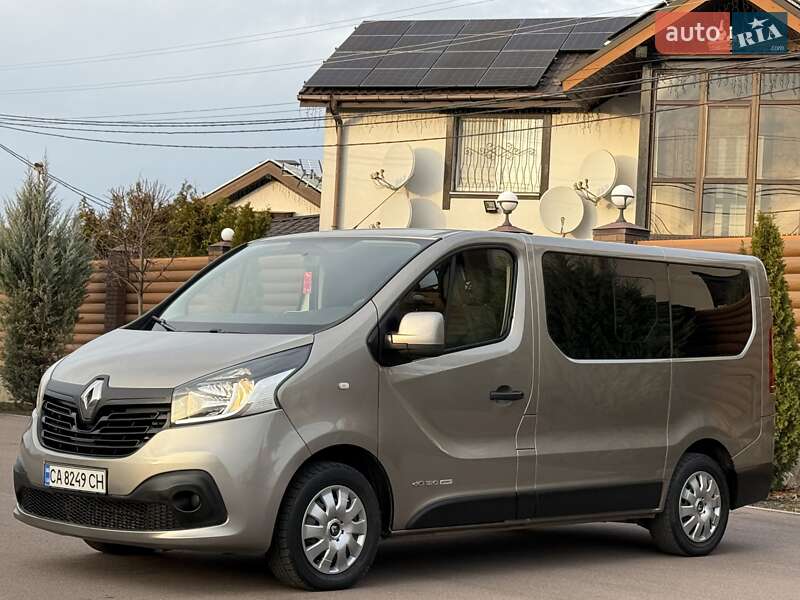 Минивэн Renault Trafic 2015 в Киеве