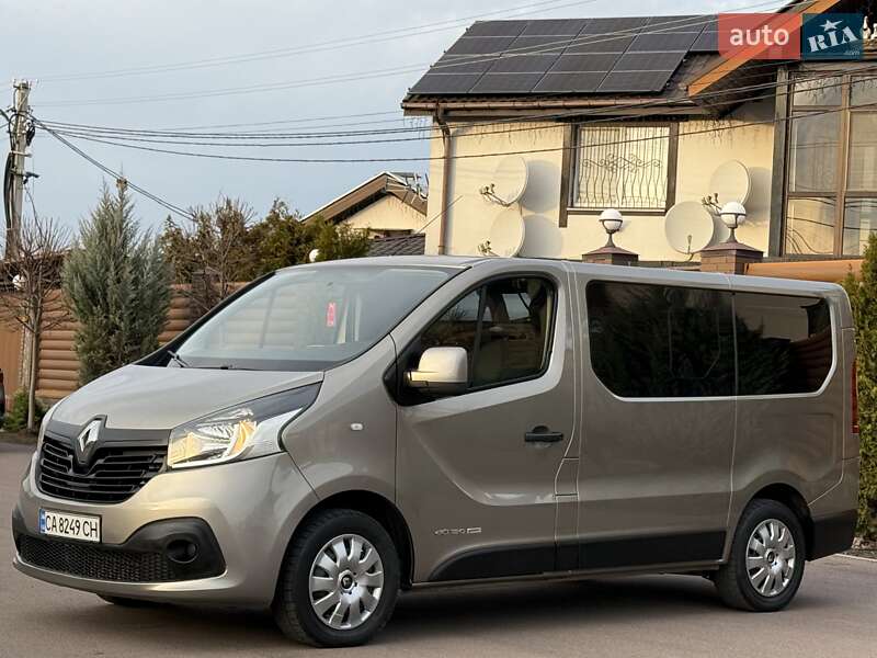 Минивэн Renault Trafic 2015 в Киеве