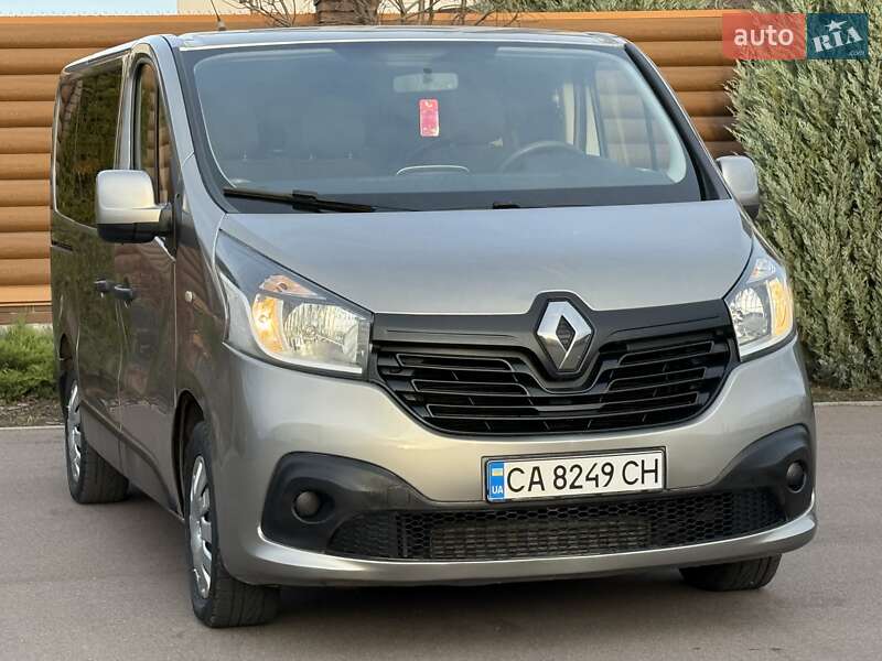 Минивэн Renault Trafic 2015 в Киеве