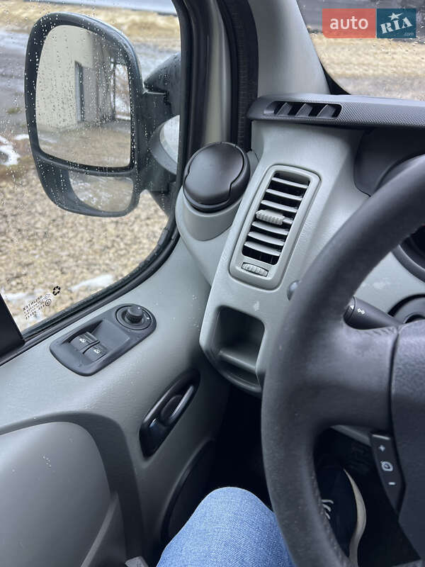 Минивэн Renault Trafic 2012 в Львове