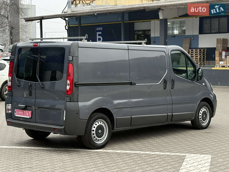Грузовой фургон Renault Trafic 2014 в Ровно