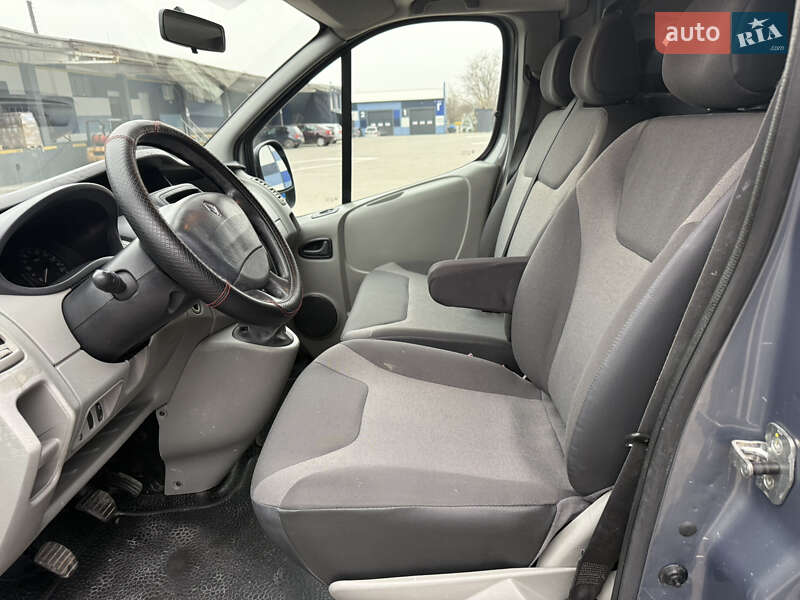 Грузовой фургон Renault Trafic 2014 в Ровно