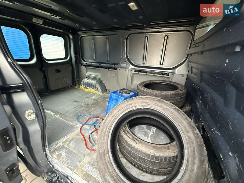 Грузовой фургон Renault Trafic 2014 в Ровно