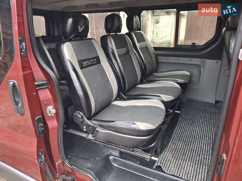 Мінівен Renault Trafic 2006 в Києві