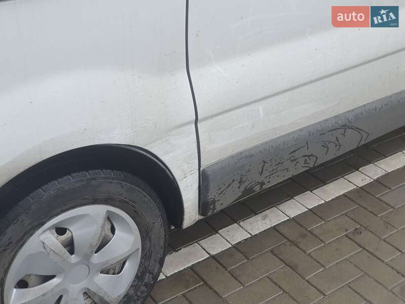 Грузовой фургон Renault Trafic 2006 в Полтаве фото 6 Грузовой фургон Renault Trafic 2006 в Полтаве