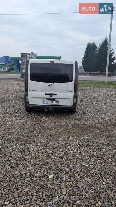 Грузовой фургон Renault Trafic 2002 в Тячеве фото 4 Грузовой фургон Renault Trafic 2002 в Тячеве