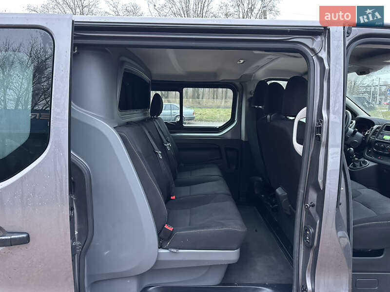 Минивэн Renault Trafic 2018 в Ровно