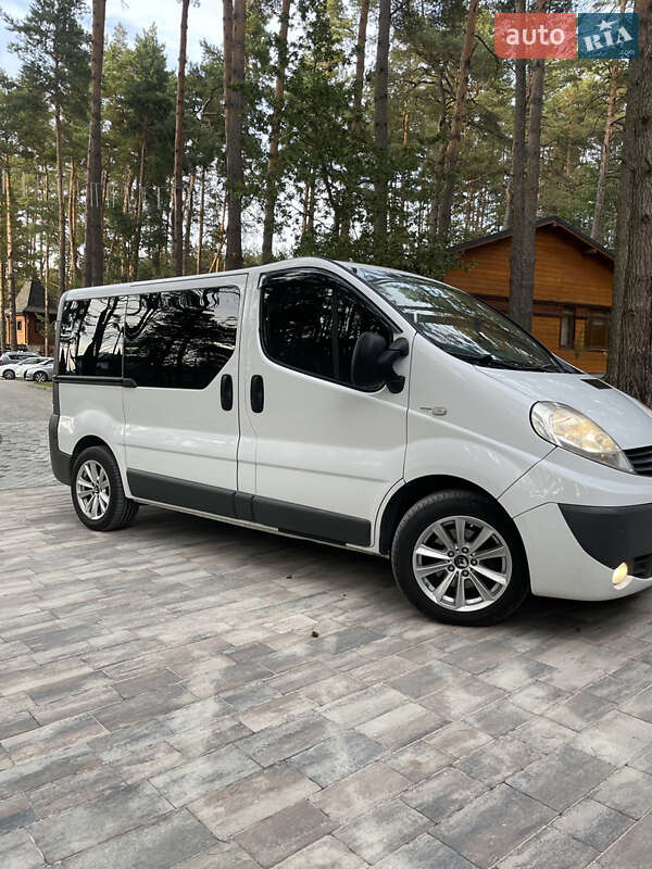 Минивэн Renault Trafic 2008 в Львове