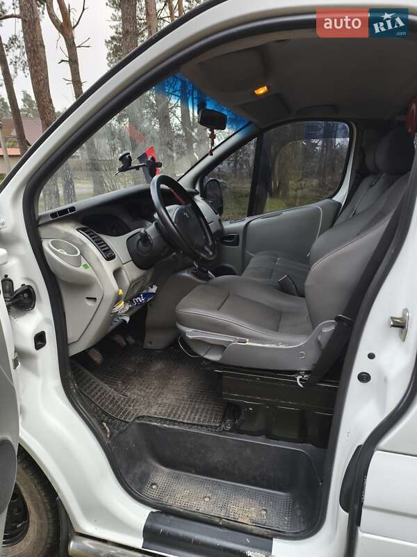 Минивэн Renault Trafic 2007 в Сумах фото 15 Минивэн Renault Trafic 2007 в Сумах
