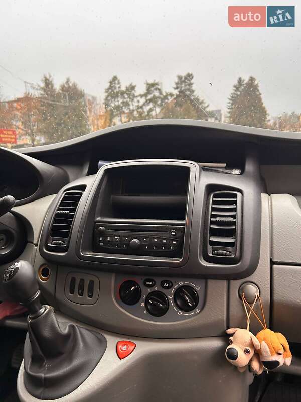 Минивэн Renault Trafic 2012 в Бурштыне фото 5 Минивэн Renault Trafic 2012 в Бурштыне