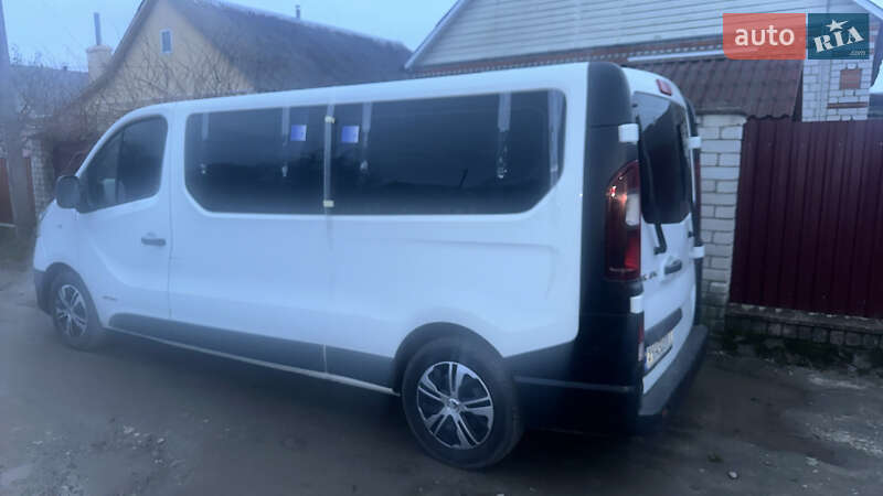 Минивэн Renault Trafic 2017 в Житомире фото 3 Минивэн Renault Trafic 2017 в Житомире