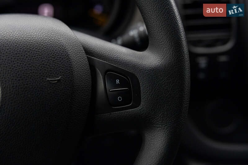 Минивэн Renault Trafic 2017 в Луцке