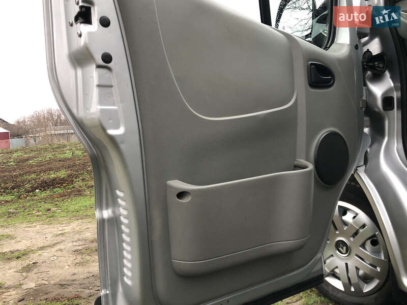 Мінівен Renault Trafic 2007 в Кам'янці