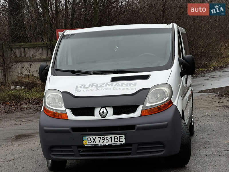 Минивэн Renault Trafic 2004 в Виннице