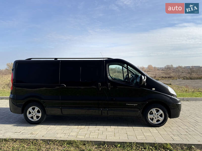 Минивэн Renault Trafic 2014 в Ровно фото 10 Минивэн Renault Trafic 2014 в Ровно