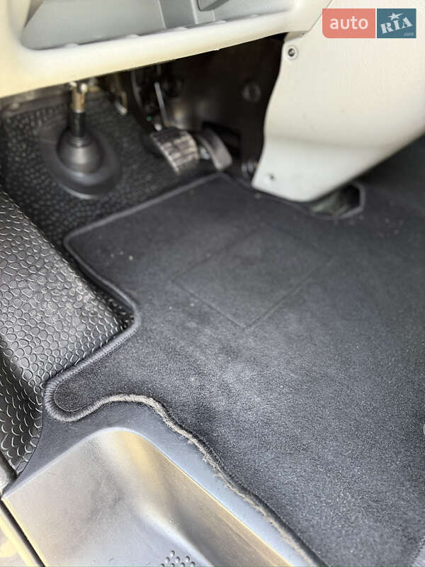 Минивэн Renault Trafic 2014 в Ровно фото 20 Минивэн Renault Trafic 2014 в Ровно