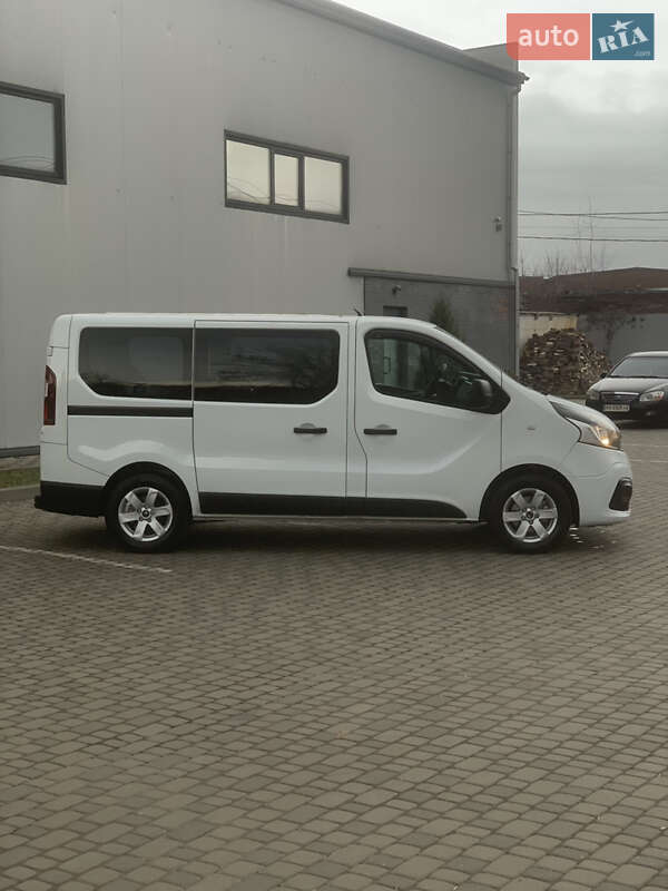 Минивэн Renault Trafic 2015 в Ивано-Франковске фото 5 Минивэн Renault Trafic 2015 в Ивано-Франковске