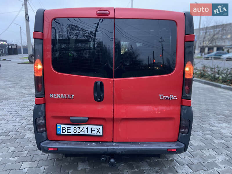 Минивэн Renault Trafic 2004 в Николаеве фото 5 Минивэн Renault Trafic 2004 в Николаеве