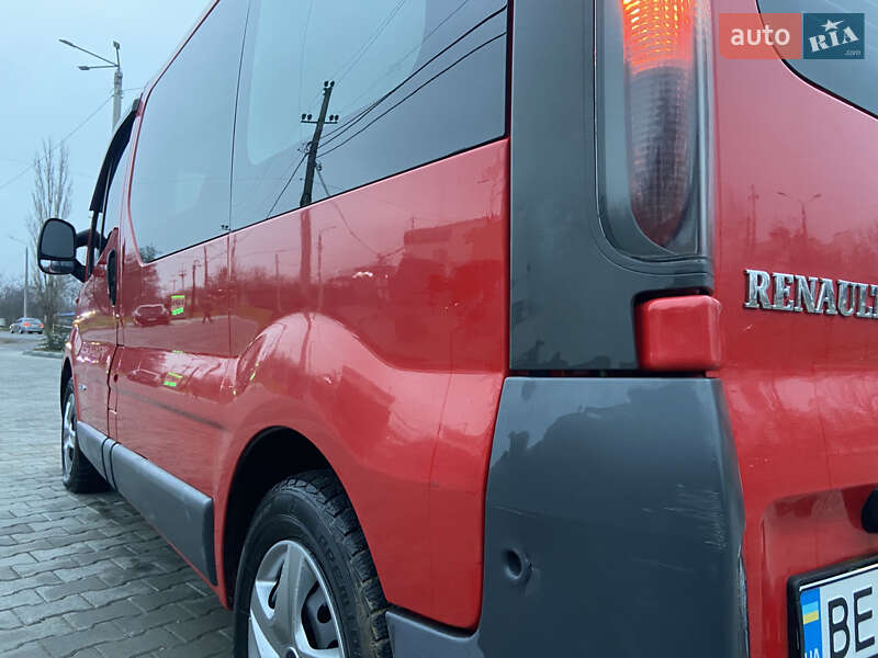 Минивэн Renault Trafic 2004 в Николаеве фото 9 Минивэн Renault Trafic 2004 в Николаеве