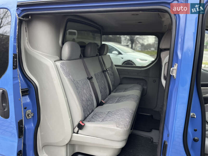 Минивэн Renault Trafic 2006 в Каменец-Подольском фото 14 Минивэн Renault Trafic 2006 в Каменец-Подольском