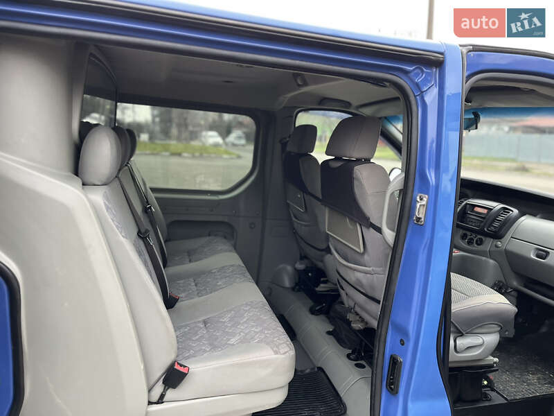 Минивэн Renault Trafic 2006 в Каменец-Подольском фото 15 Минивэн Renault Trafic 2006 в Каменец-Подольском