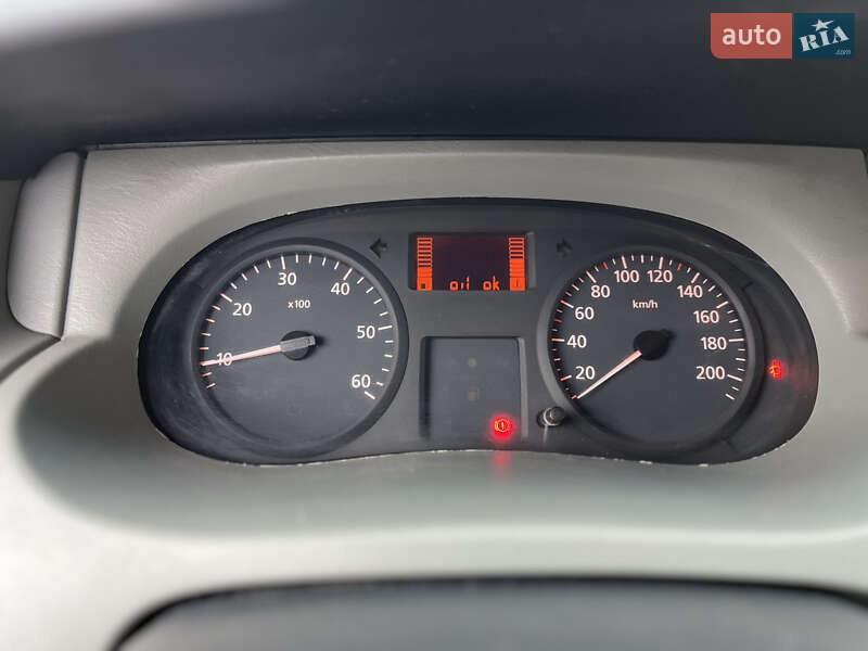 Минивэн Renault Trafic 2006 в Каменец-Подольском фото 21 Минивэн Renault Trafic 2006 в Каменец-Подольском