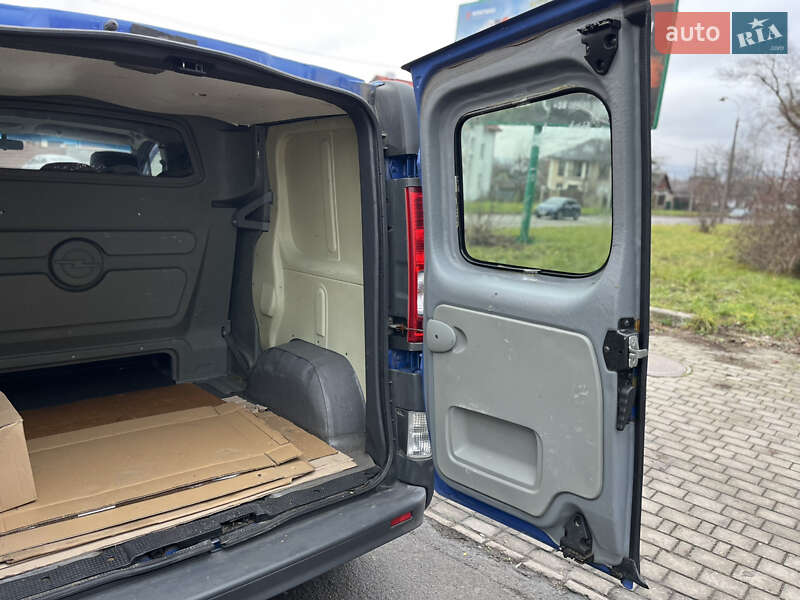 Минивэн Renault Trafic 2006 в Каменец-Подольском фото 31 Минивэн Renault Trafic 2006 в Каменец-Подольском