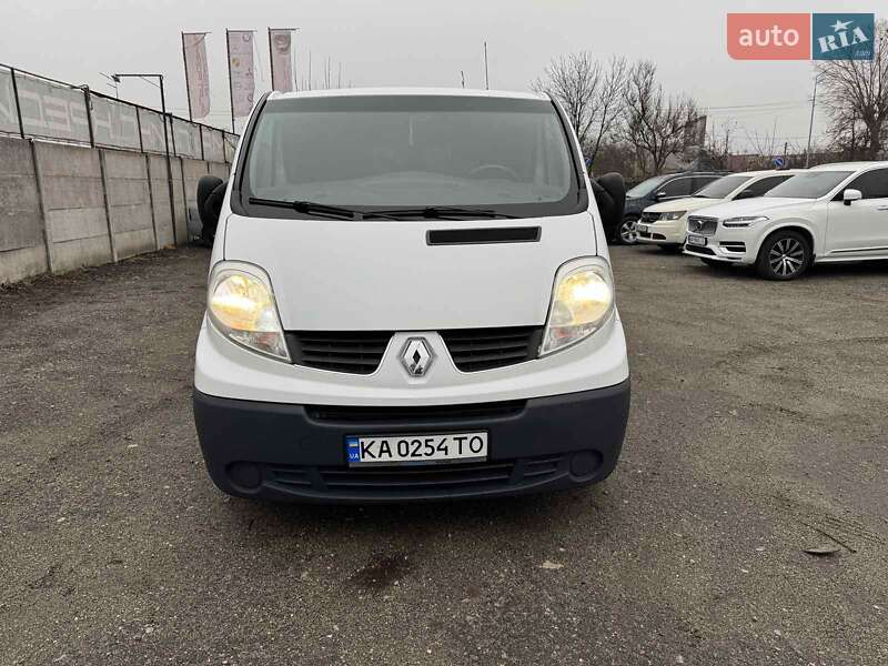 Renault Trafic 2012