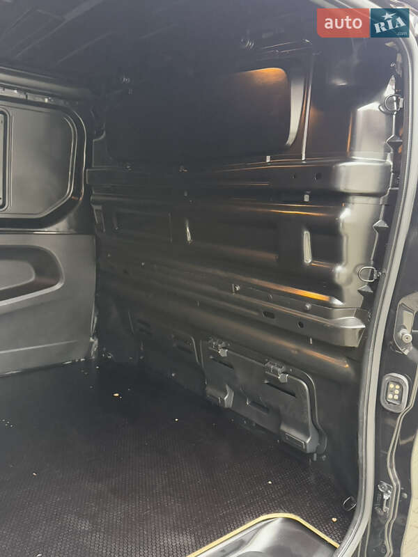 Грузовой фургон Renault Trafic 2021 в Киеве фото 85 Грузовой фургон Renault Trafic 2021 в Киеве
