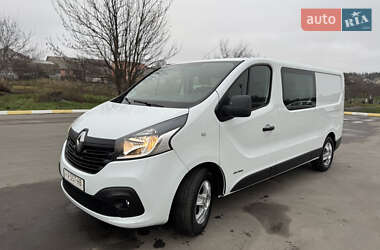 Вантажопасажирський фургон Renault Trafic 2017 в Ірпені