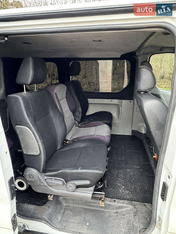Минивэн Renault Trafic 2008 в Буске фото 5 Минивэн Renault Trafic 2008 в Буске