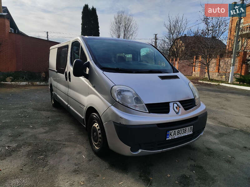 Грузопассажирский фургон Renault Trafic 2012 в Киеве фото 9 Грузопассажирский фургон Renault Trafic 2012 в Киеве