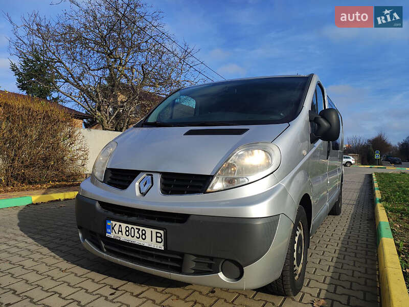 Грузопассажирский фургон Renault Trafic 2012 в Киеве фото 12 Грузопассажирский фургон Renault Trafic 2012 в Киеве