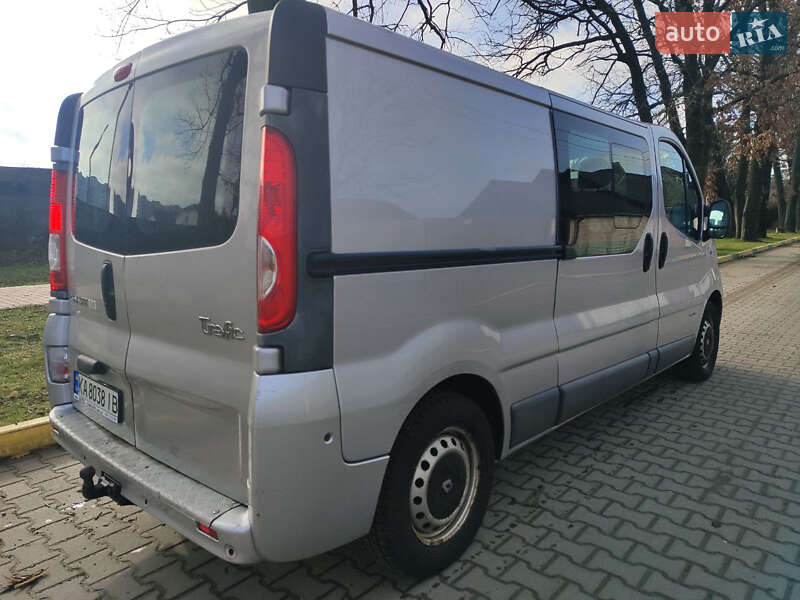 Грузопассажирский фургон Renault Trafic 2012 в Киеве фото 17 Грузопассажирский фургон Renault Trafic 2012 в Киеве