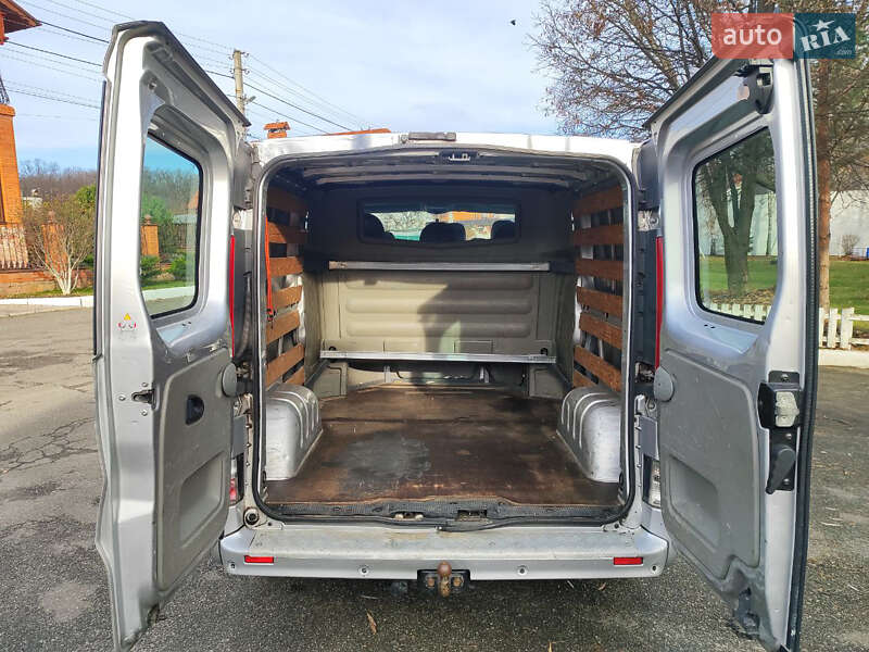 Грузопассажирский фургон Renault Trafic 2012 в Киеве фото 26 Грузопассажирский фургон Renault Trafic 2012 в Киеве