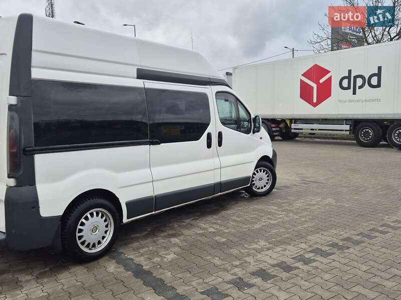 Минивэн Renault Trafic 2006 в Сокале