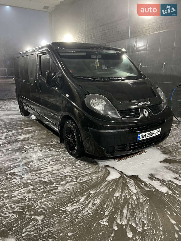 Минивэн Renault Trafic 2008 в Переяславе