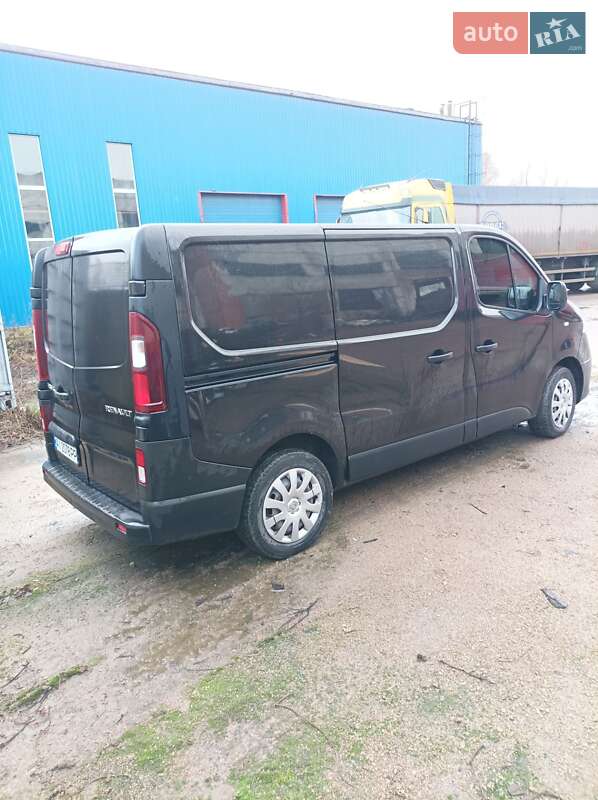 Грузовой фургон Renault Trafic 2016 в Чернигове