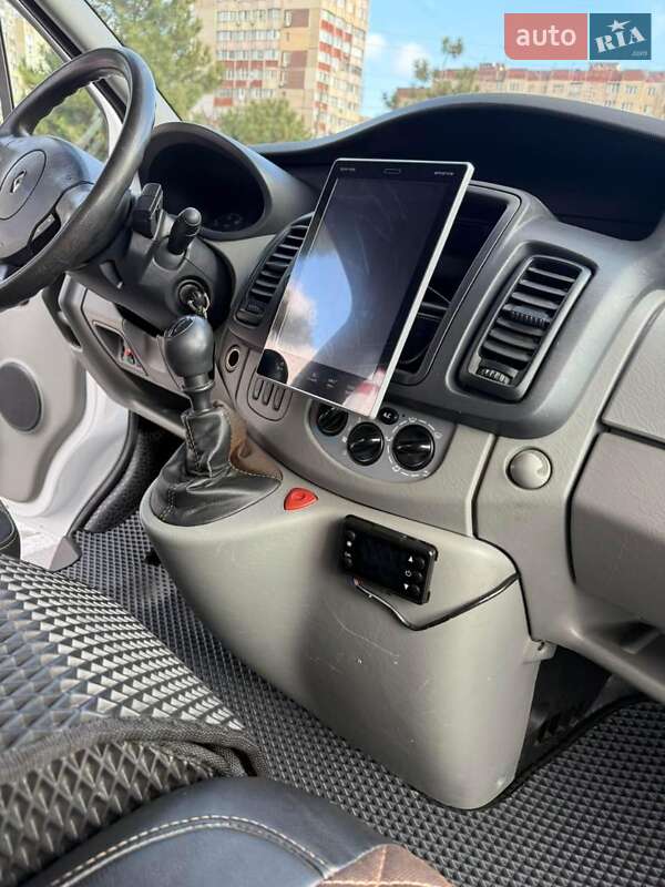 Мінівен Renault Trafic 2011 в Одесі фото 11 Мінівен Renault Trafic 2011 в Одесі