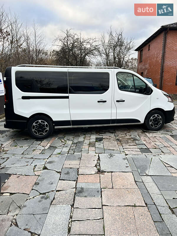 Минивэн Renault Trafic 2021 в Коростене