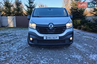 Грузопассажирский фургон Renault Trafic 2015 в Ровно