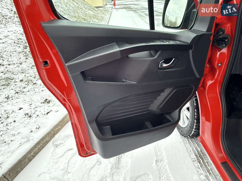 Другие грузовики Renault Trafic 2023 в Киеве фото 40 Другие грузовики Renault Trafic 2023 в Киеве
