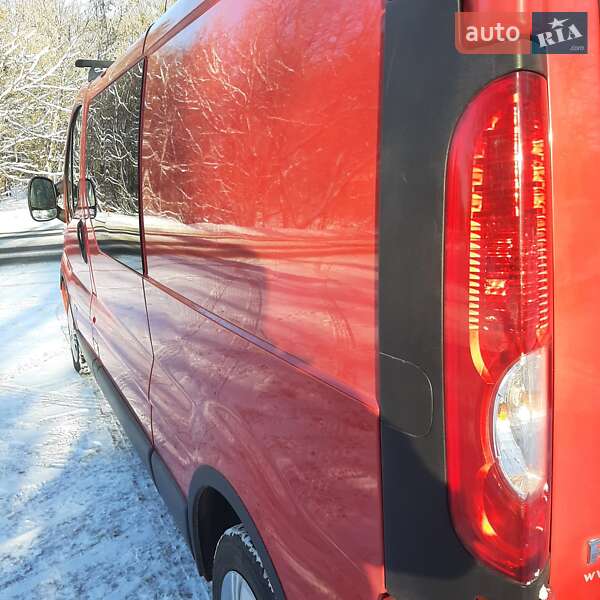 Грузопассажирский фургон Renault Trafic 2010 в Полтаве