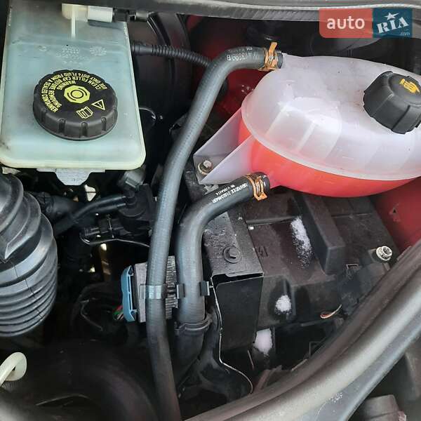 Грузопассажирский фургон Renault Trafic 2010 в Полтаве