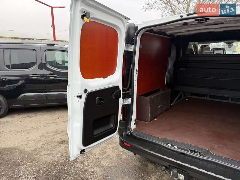 Грузопассажирский фургон Renault Trafic 2018 в Одессе фото 36 Грузопассажирский фургон Renault Trafic 2018 в Одессе